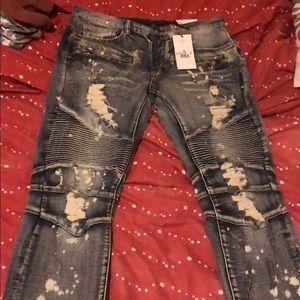 Men’s blue jeans size 32